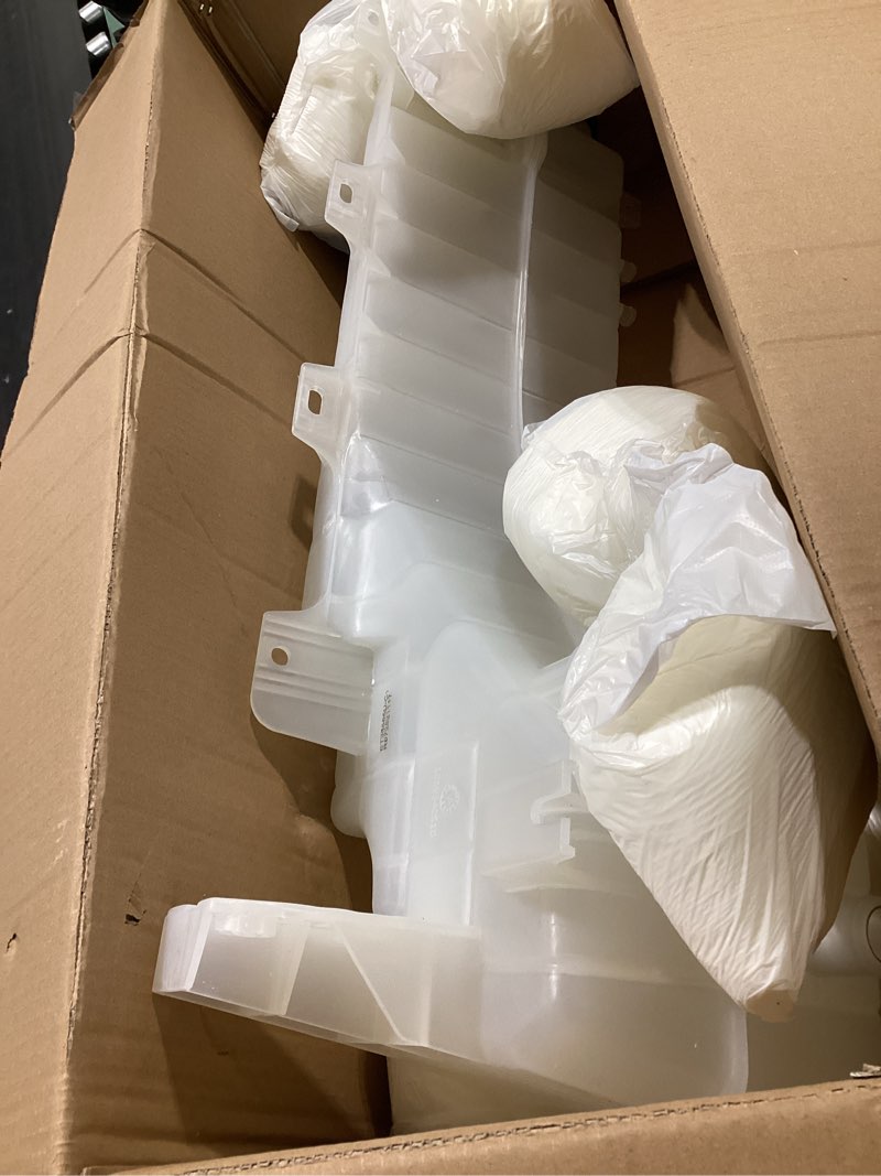Condition photo showing Good Condition for a-premium engine coolant reservoir with caps(2) & sensor compatible with 2008-2024 volvo vhd vnl vnm trucks, 2008-2024 mack chu cxn cxu trucks