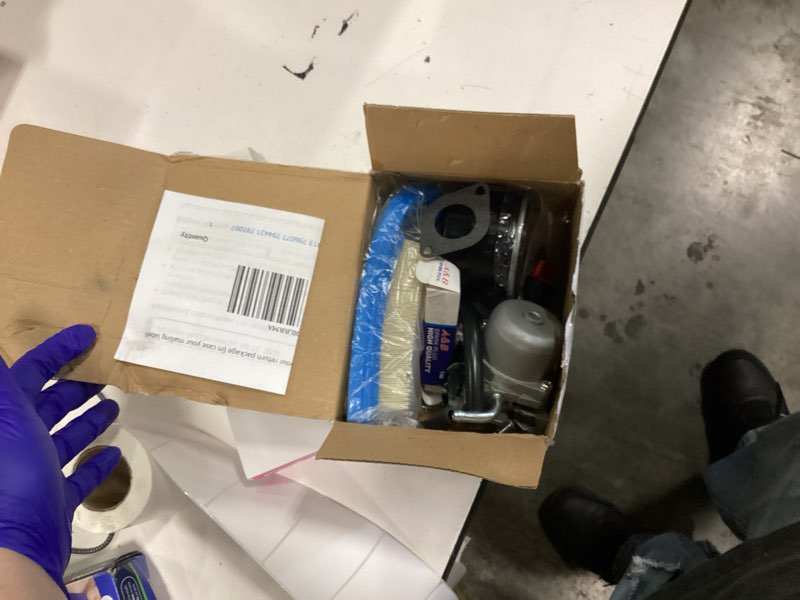 Condition photo showing New/Like New for 590399 carburetor compatible with bs 698413 796077 794421 797007 with air filter tune up kit