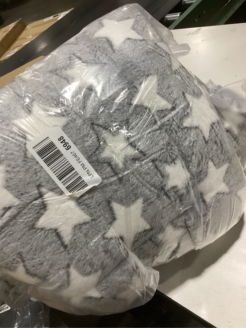 Condition photo showing Good Condition for dog bed mat – soft & comfortable dog kennel pad for crate – durable crate bed & mat for dogs & cats – ideal for crate, kennel, and home use s(24"*18"*1.5") gray