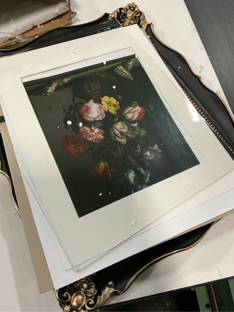 Condition photo showing Good Condition for Saysmile 11x14 Vintage Picture Frame with Embossed Flower Design, Black Ornate Frame for 11x14 or 8x10 Pictures with White Mat, Home Decor (Black, 8x10) Black 11x14