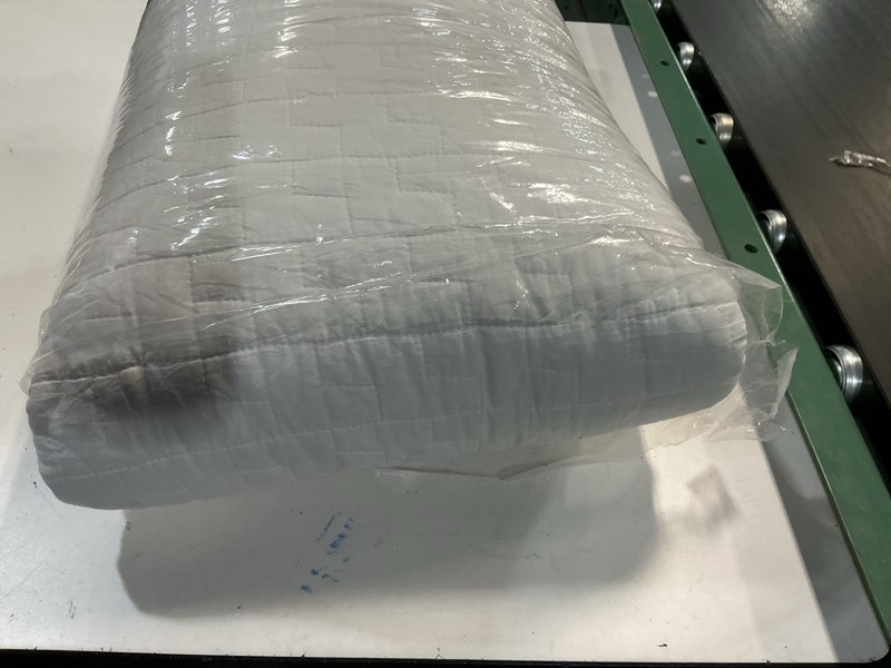 Condition photo showing As Is for palassio white 100% cotton quilt king size bedding sets with 2 pillow shams, textured lightweight soft bedspread shabby chic coverlet, quilted comforter bed cover for all season, 3 pieces block-white king(106"x96"?