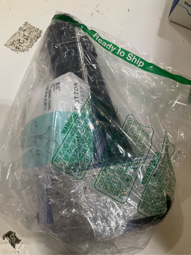 Condition photo showing Good Condition for snap grip mini mop, reusable clip on mop suitable for houses, bathrooms, corners, and under beds, wi