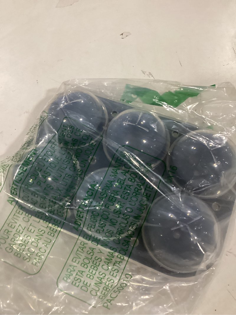 Condition photo showing Good Condition for sphere ice mold 6 pc