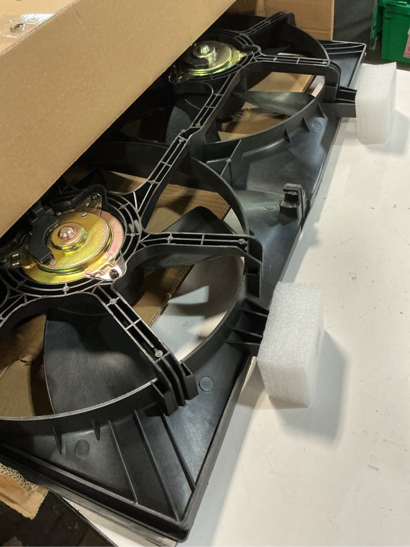 Condition photo showing Good Condition for scitoo dual radiator condenser fan assembly compatible with 2002-2006 for nissan for altima 2.5l 2002-2006 for nissan for altima 3.5l 2004-2008 for nissan for maxima 3.5l; replace 620420