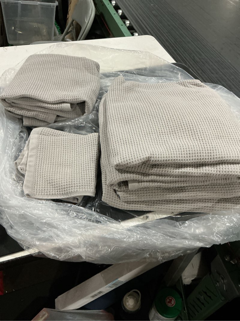 Condition photo showing Good Condition for quince turkish waffle terry bath towel set (qty 2 each towels, hand towels, washcloths)