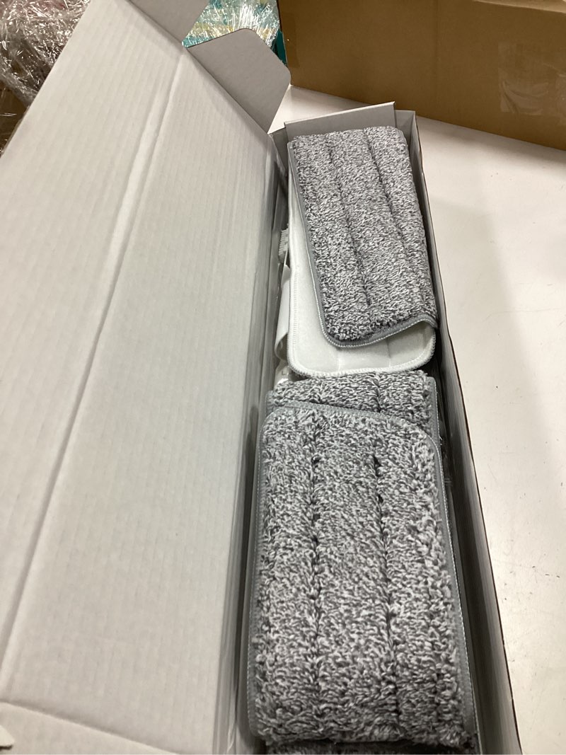 Condition photo showing Good Condition for Flat Microfiber Mop for Floor Cleaning, 18 inch (17.7 in/45 cm) Aluminum Base, Adjustable Stainless Steel Handle 29.5 to 52 in, 360-Degree Swivel, Dry & Wet, 4 Washable Pads - LJGG 17.7 INCH