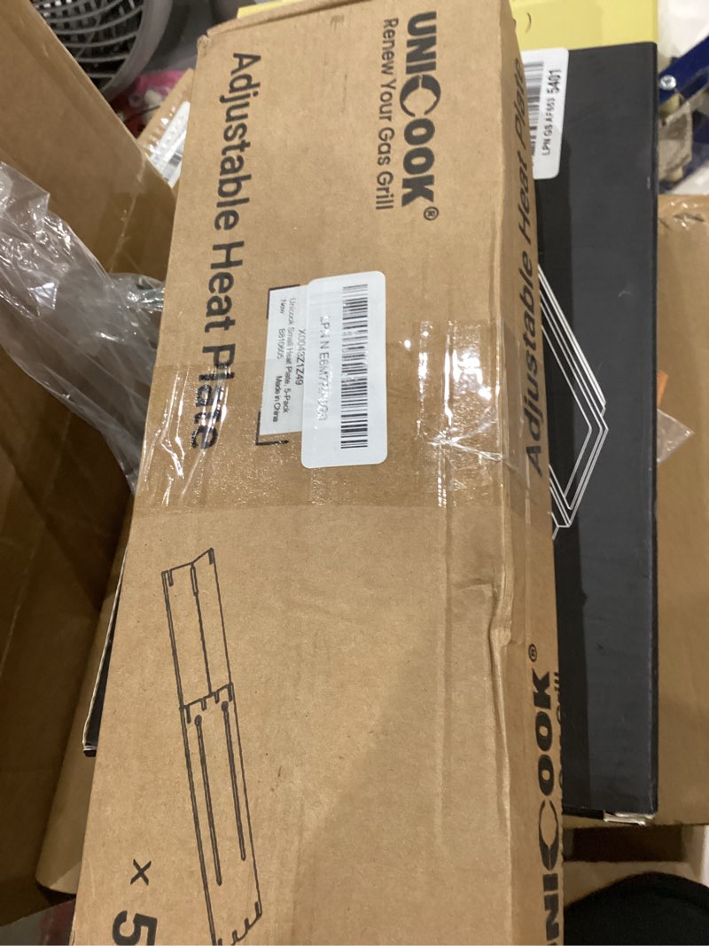Condition photo showing Good Condition for unicook adjustable grill heat plate, extends from 11.75" up to 21" length, 3.75" width, porcelain steel grill burner cover, heavy duty heat shield, flame tamer replacement parts for gas bbq, 5 pack