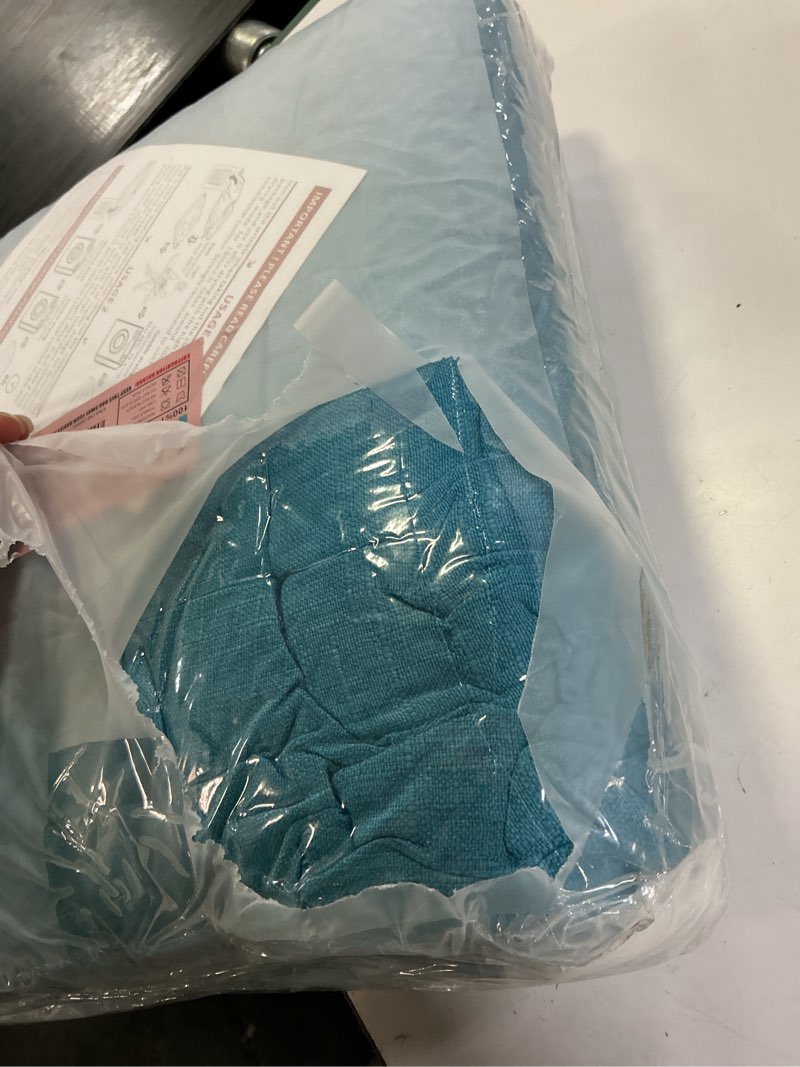 Condition photo showing Good Condition for square moon 4 pack chair cushions, seat cushions, chair pads, chair mat for indoor, outdoor dining chair, kitchen chairs, dining room chairs (16" × 16" × 4 pack, light blue) light blue 16" × 16" × 4 pack