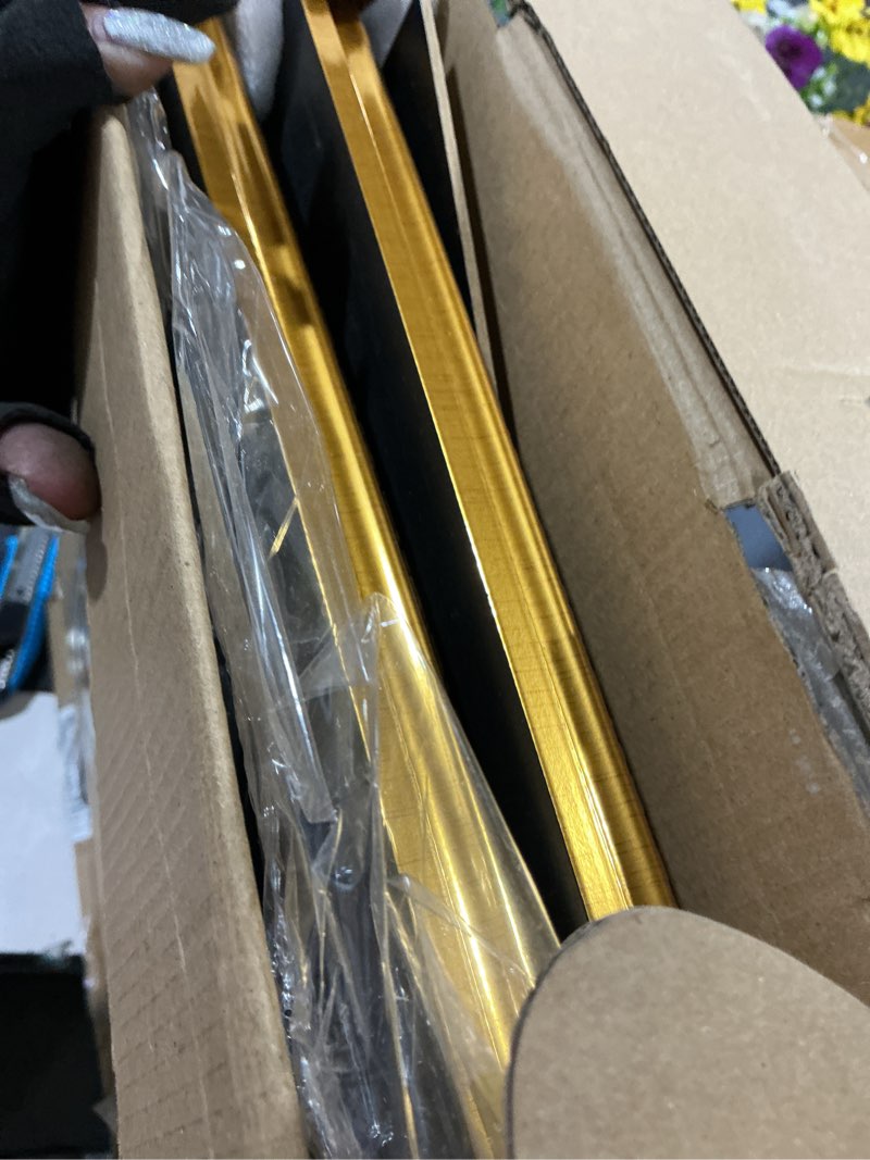 Condition photo showing As Is for splinterix 11x14 gold picture frame set of 2, ornate vintage 11x 14 photo frame for wall decor , 11 x 14 gold frames with real glass, display 8x10 pictures with mat or 11x14 without mat for antique déco gold picture frame 11x14