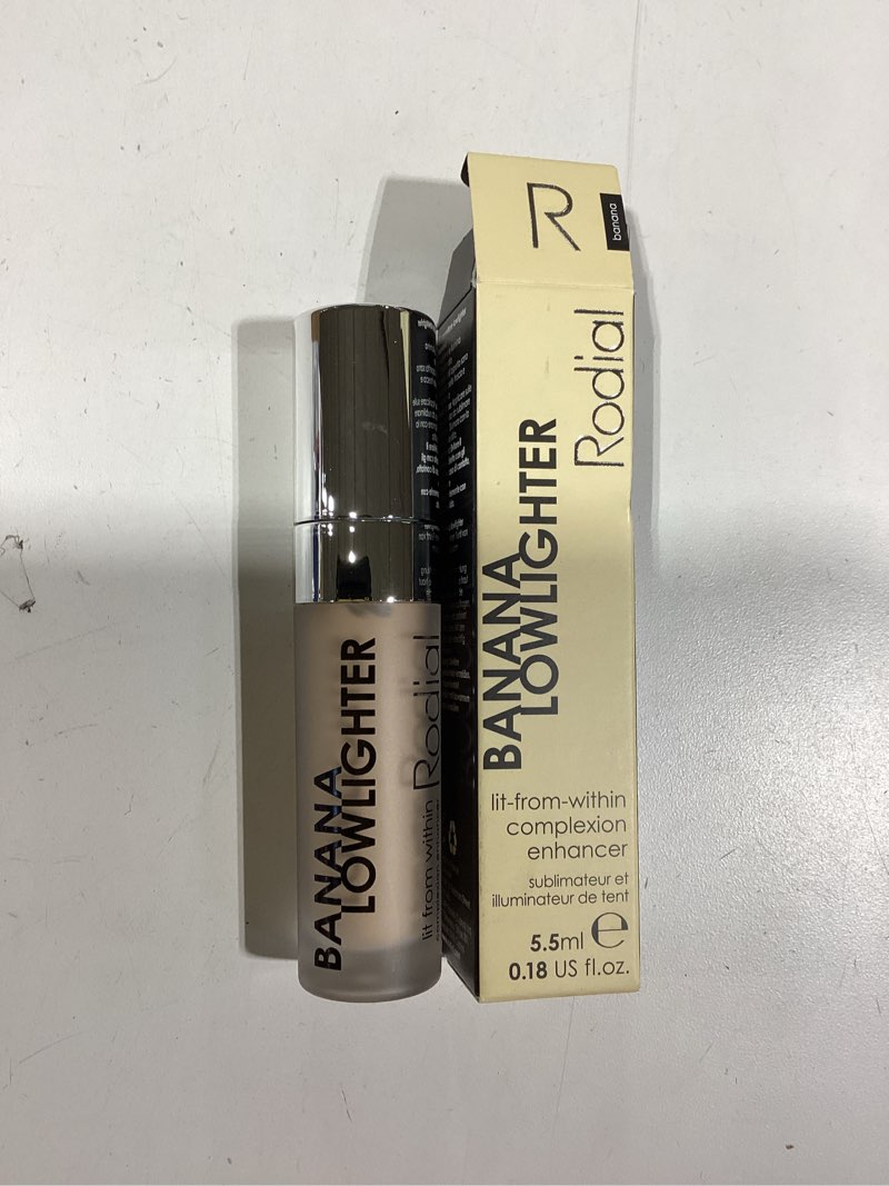 Condition photo showing Good Condition for Rodial Banana Lowlighter Liquid Concealer & Color Corrector 0.1 fl oz, With Hyaluronic Acid, Vitamin E & Caffeine for Dark Circles, Yellow Under Eye Brightener with Lightweight, Natural Finish 0.1 Fl Oz (Pack of 1)