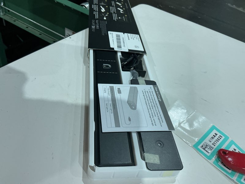 Condition photo showing Good Condition for ezvalo picture light for wall, 13'' black rechargeable 4800mah battery lights wireless remote, dimmable magnetic led art painting light with 3 color temperatures, display for gallery, living room black 1pack-13in