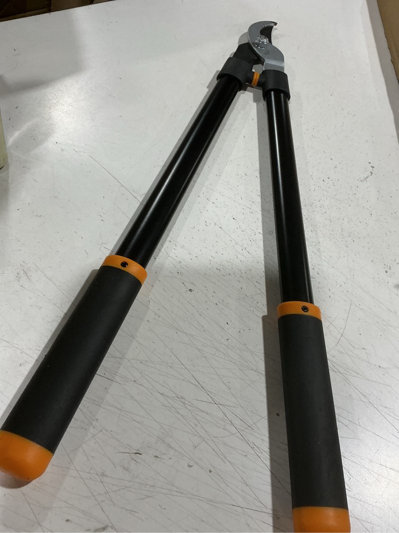 Condition photo showing Good Condition for fiskars 28" loppers for tree trimming, heavy duty, rust-resistant sharp bypass steel blade loppers, branch cutter up to 1.5" diameter cut capacity, shock-absorbing handle, garden tools bypass lopper 28"