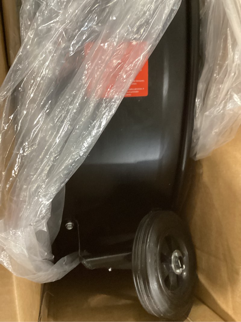 Condition photo showing Good Condition for utilitech 36-in 2-speed indoor black/powder painting industrial fan
