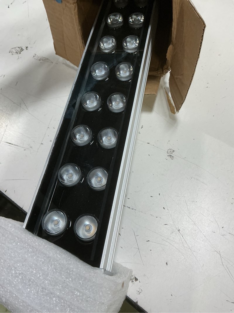 Condition photo showing Good Condition for hilittvne 48w led wall washer lights,3000k warm white linear led light bar,waterproof ip65 with us plug led stage light for outdoor/indoor lighting projects,billboard,warehouse,hotel