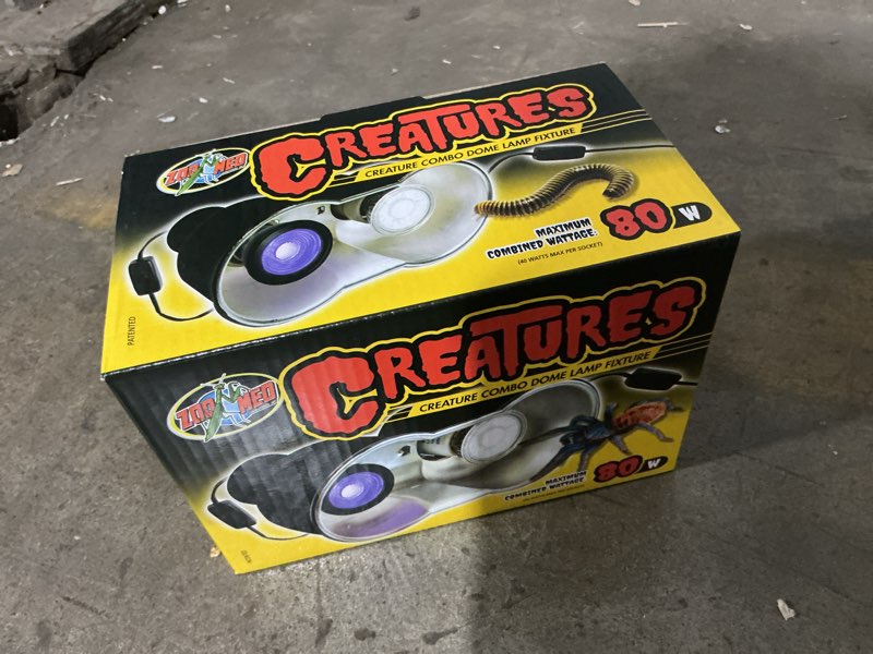 Condition photo showing New/Like New for Zoo Med Creatures™ Combo Dome Lamp Fixture