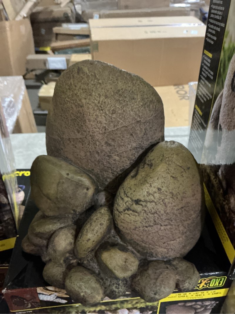 Condition photo showing Good Condition for Exo Terra Reptile Terrarium Rock Outcrops - Small