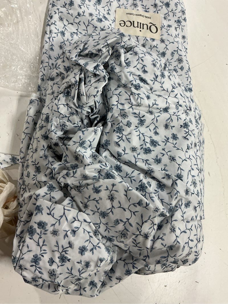 Condition photo showing As Is for classic organic percale floral fitted sheet set, full, blue florette