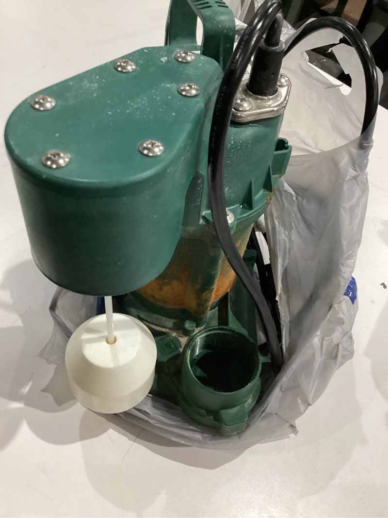 Condition photo showing As Is for zoeller 1/3-hp 115 -volt 42-gallon cast iron submersible sump pump