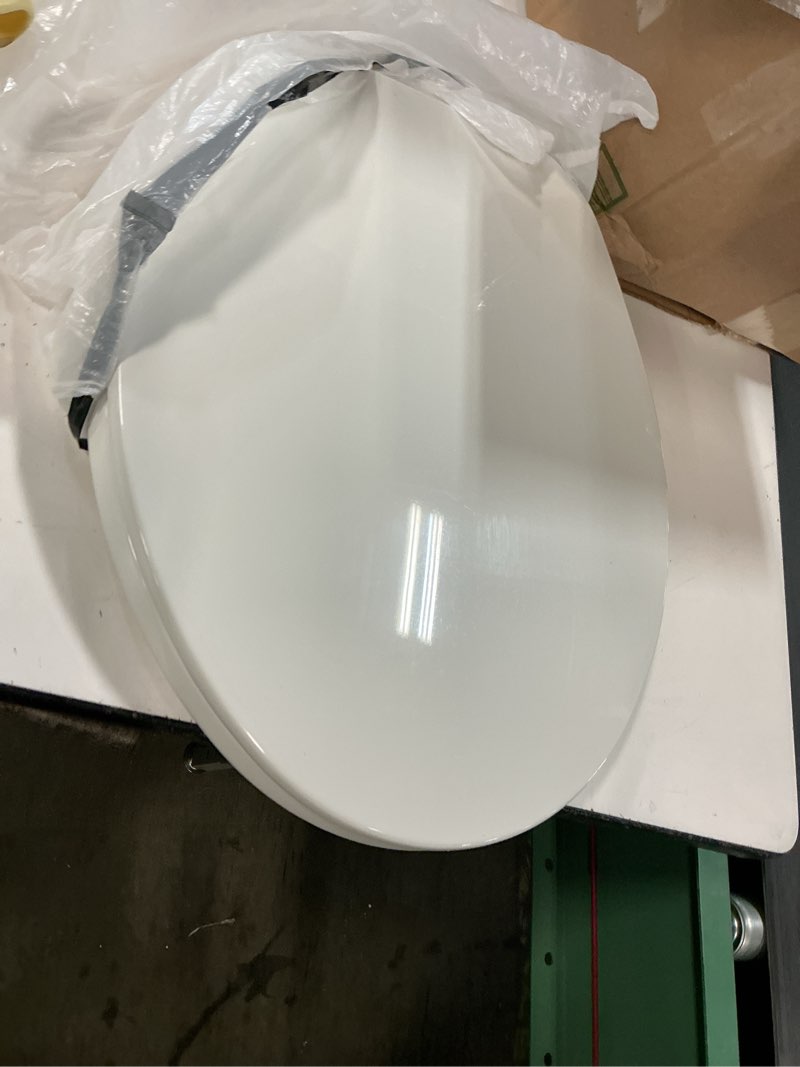 Condition photo showing As Is for bemis 70 durable plastic toilet seat, round, white