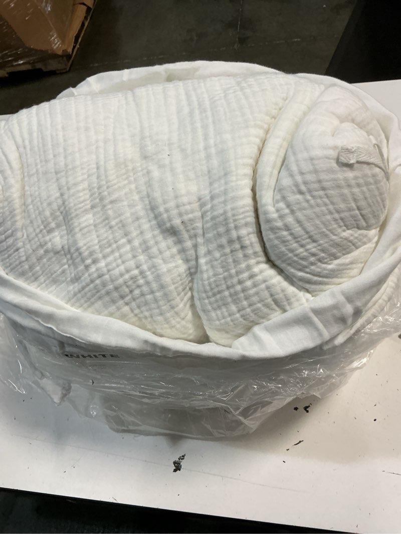 Condition photo showing Good Condition for quince organic airy gauze duvet cover set, king/cal king, white