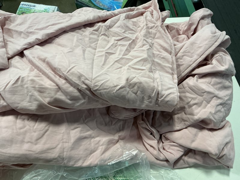 Condition photo showing Good Condition for bedsure pink duvet cover queen size - 3 pieces prewashed cotton-like polyester extra soft bedding set, includes 1 duvet cover 90x90 inches with zipper closure & 2 pillow shams, comforter not included 09 - pink (no comforter) queen (90" x 90")