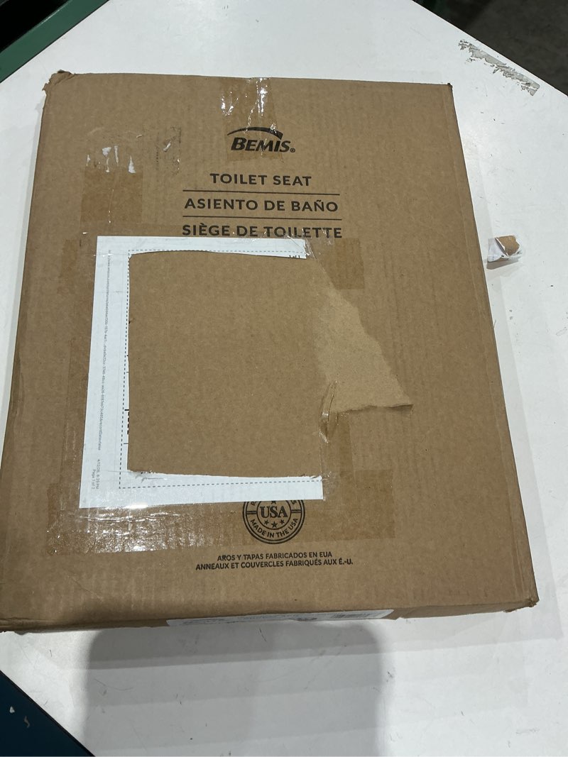 Condition photo showing New/Like New for bemis round enameled wood toilet seat in cotton white with easy•clean hinge