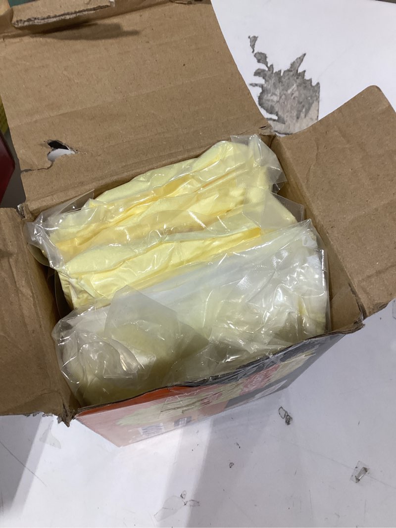Condition photo showing New/Like New for 30 Count Heavy Duty Duster Refills for Swiffer, Multisurface 360° Larger Size Dusters with 4X Microfibers, Unscented Disposable Dusters for Cleaning Home, Blinds, Fans, Corners (Only Duster) Yellow 30 Count