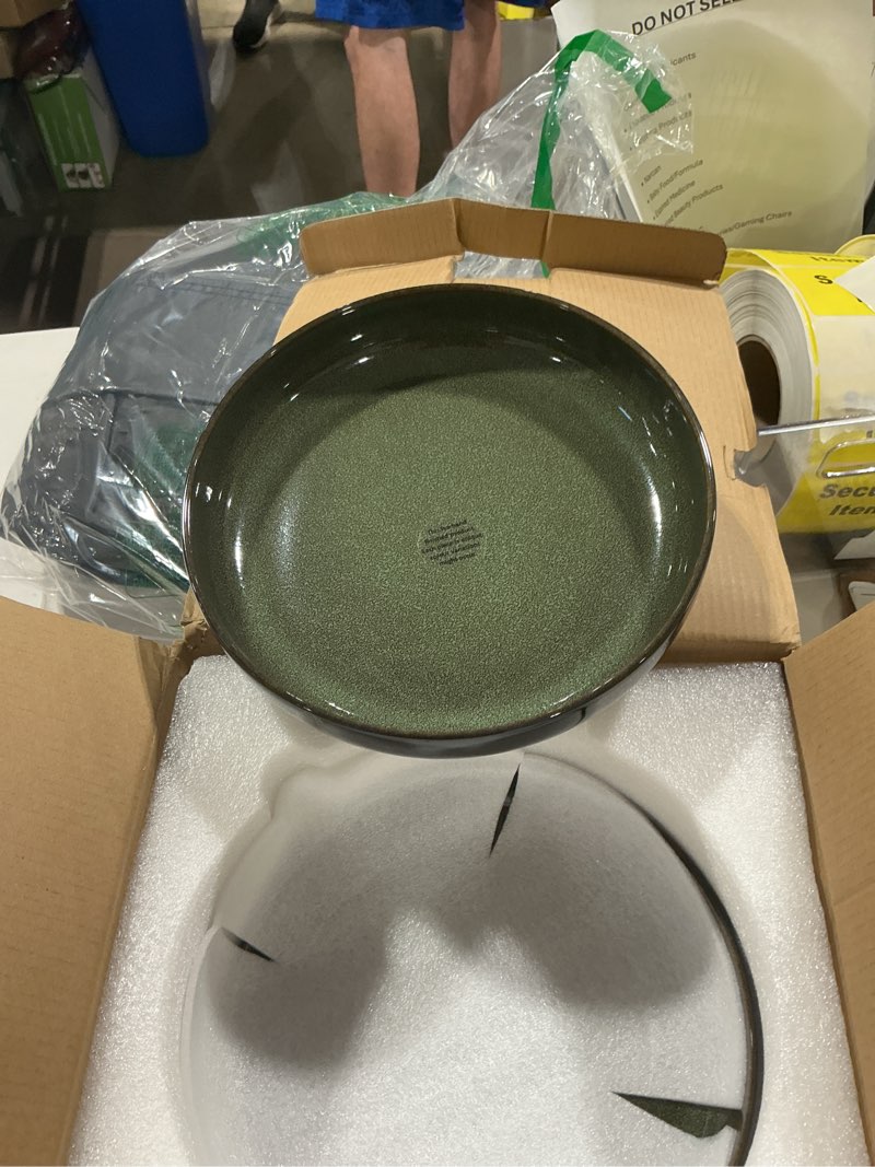 Condition photo showing Good Condition for leratio 8.5'' large ceramic pasta bowls, 36oz pasta serving bowls set of 4 for kitchen, wide bowls for fruit,pasta,salad,oatmeal,meal, microwave safe, reactive glaze set of 4 green