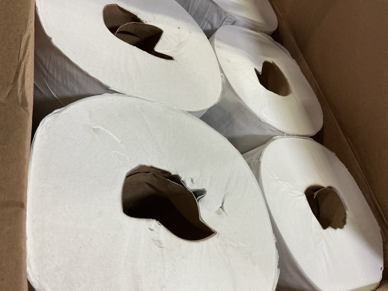 Condition photo showing Good Condition for Tork Basic Centerfeed Paper Wiper White M2, High Absorbency, 6 x 600 Sheets, 121201 6 Rolls x 600 Sheets (9 inches width) White