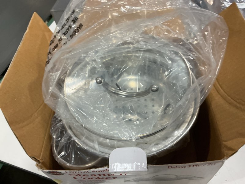 Condition photo showing Good Condition for norpro 4-quart steamer cooker, 3 piece set