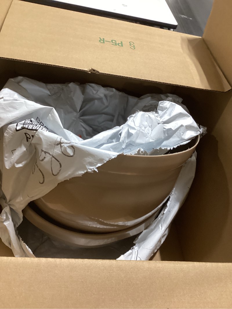 Condition photo showing Good Condition for Petmate Booda Dome Cat Litter Box for Indoor Cats , Titanium, Made in USA, One Size Titanium One Size