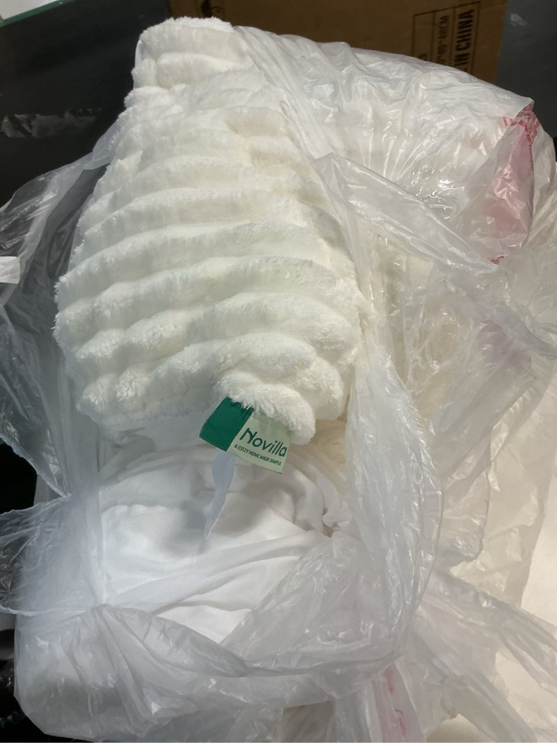 Condition photo showing Good Condition for Novilla Fleece Mattress Topper Full, Warm Sherpa Mattress Pad, Cloud-Like Soft Bed Cover for Winter, Deep Pocket fits up to 21", Machine Washable