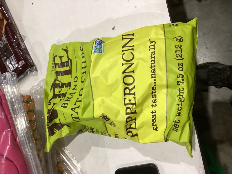 Condition photo showing New/Like New for Kettle Brand Potato Chips, Pepperoncini Kettle Chips, 7.5 Oz 7.5 Ounce (Pack of 1)