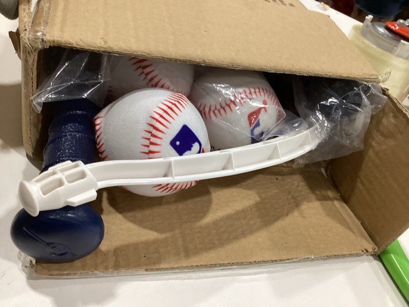 Condition photo showing Good Condition for franklin sports kids baseball tee - mlb 2-in-1 grow-with-me tee ball