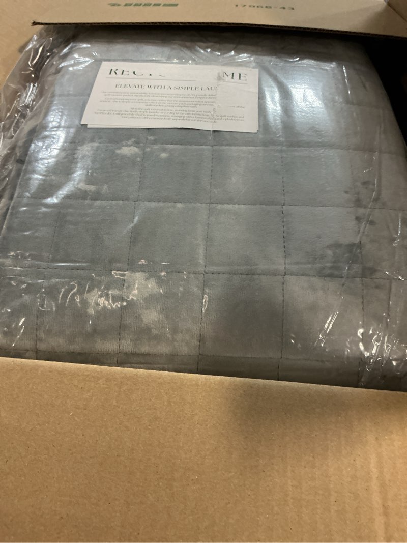 Condition photo showing New/Like New for RECYCO Luxury Velvet Quilt Set King Size, Lightweight Velvet Comforter Set, Oversized Bedspread Coverlet Quilted Bedding Set, with 2 Matching Pillow Shams, for All Season, Gray King/Cal King (108" x 92") Gray