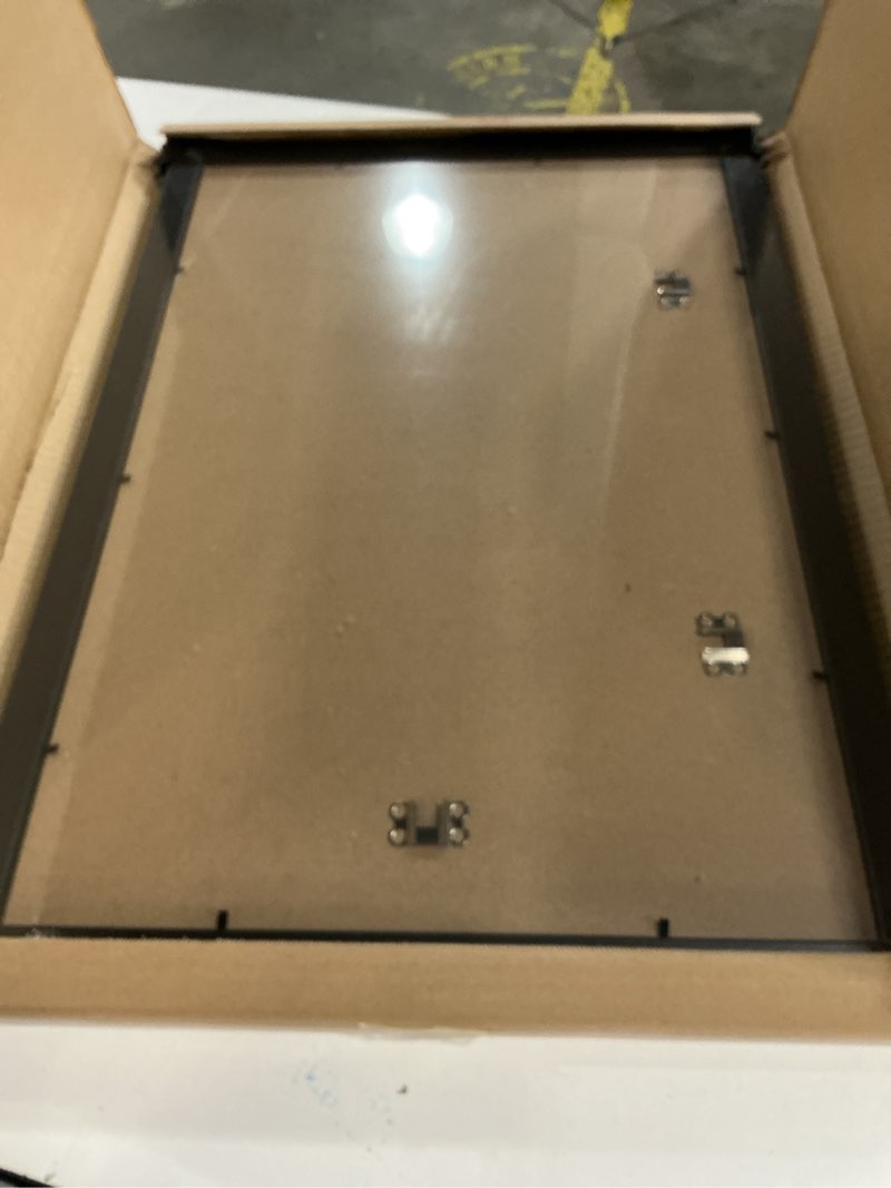 Condition photo showing New/Like New for Annecy 15x22 Picture Frame Black?1 Pack?, 15 x 22 Picture Frame for Wall Decoration, Classic Black M