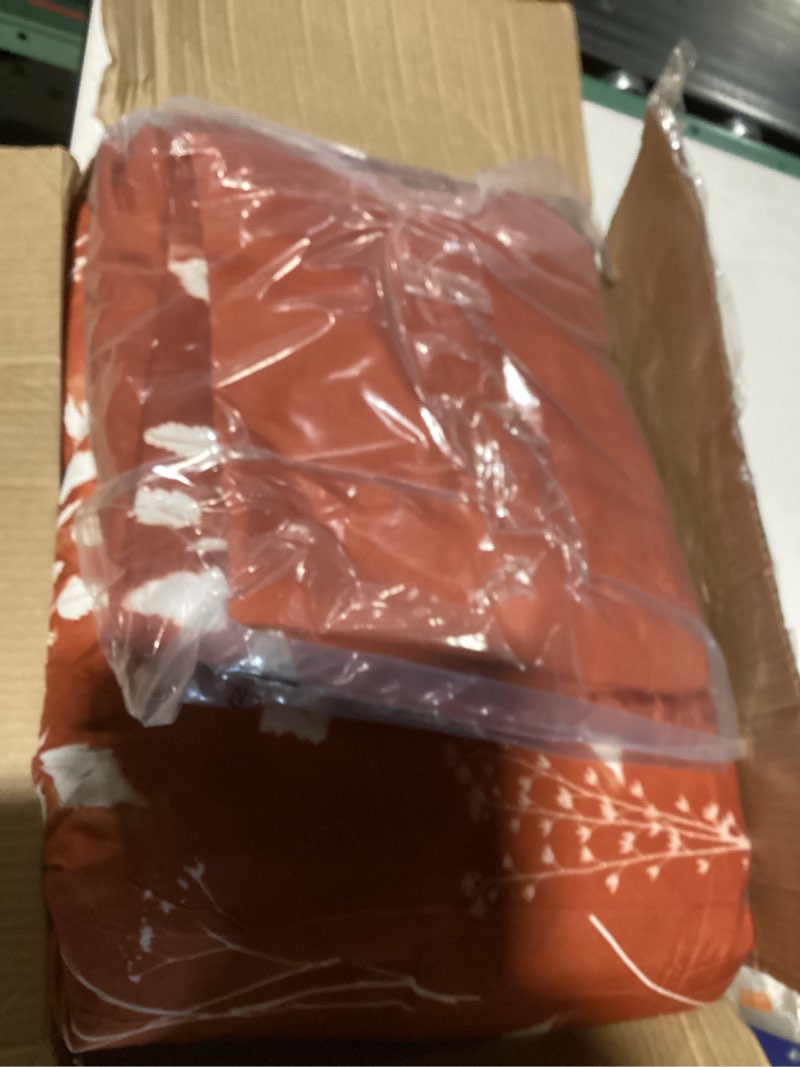 Condition photo showing Good Condition for Bedsure King Size Comforter Set - 7 Pieces Floral Terracotta Soft Bedding Sets, King Bed in a Bag with Botanical Flowers Comforter, Sheets, Pillowcases & Shams 15 - Terracotta Floral King