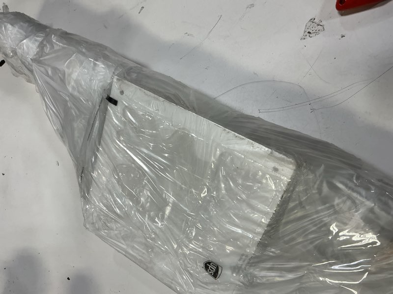 Condition photo showing Good Condition for LITBLOOM Lighted Alpine Tree 6FT 810 LED Fairy Lights, White Twig Tree with Lights Plug in for Indoor Outdoor Home Thanksgiving Christmas Decorations 6FT White