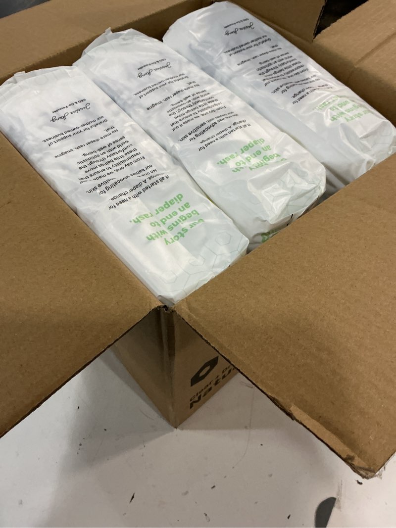 Condition photo showing New/Like New for (Size:5)Parasol Clear+Dry Disposable Diapers, RashShield Protection, Leakproof Design, Hypoallergenic Diaper Set | Size 5 (26 lbs.) 36 Count Size 5, 36 Count Diapers