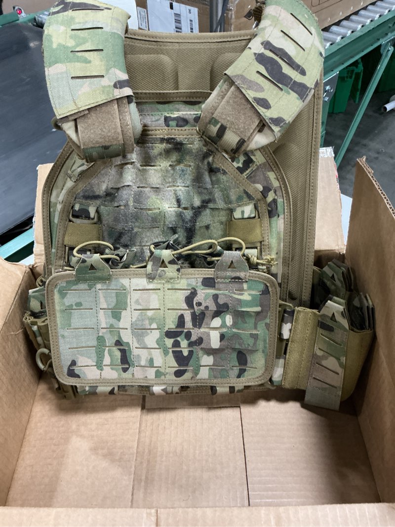 Condition photo showing Good Condition for ( similar ) yakeda tactical outdoor vest for men /1000d nylon quick release laser-cutting modular lightweight vest one size mc