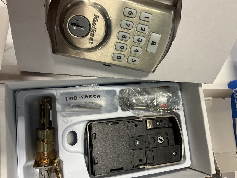 Condition photo showing Good Condition for kwikset smartcode satin nickel metal electronic deadbolt