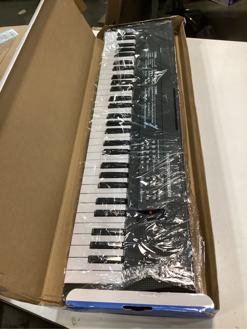 Condition photo showing Good Condition for 61 Keys Kids Piano Keyboard Toy with Mic – Portable Electronic Piano for 3 4 5 6 7 8 Girls Boys Beginners Birthday Xmas Gifts, Black