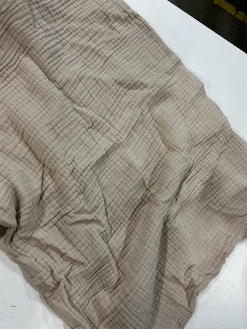 Condition photo showing Good Condition for organic cotton gauze sham set queen