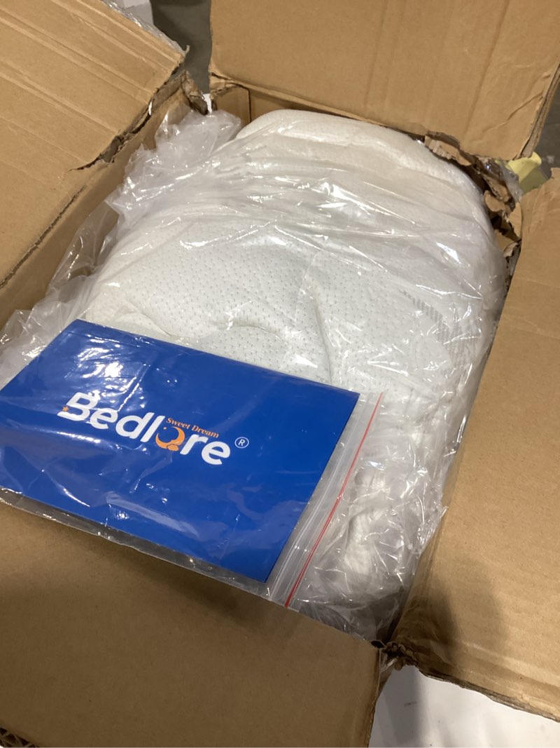 Condition photo showing New/Like New for bedlore king size mattress topper, 4 inch dual layer (2" gel memory foam + 2" plush pillow top) mattress pad cover, pressure relief & back pain support, fluffy & breathable, medium-firm(white)