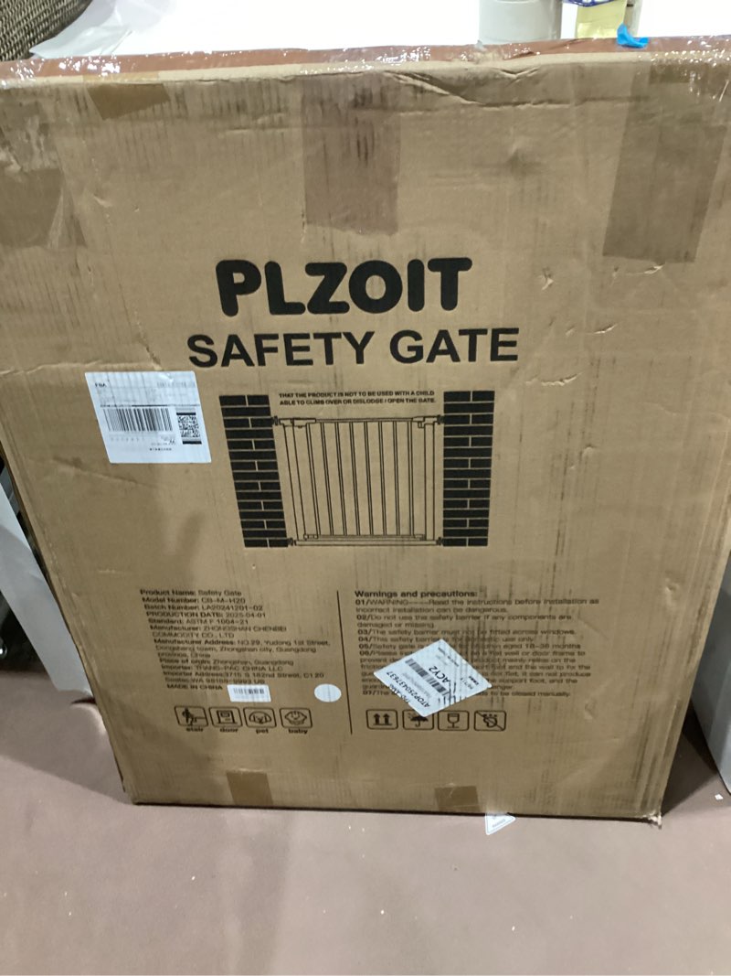 Condition photo showing New/Like New for 36" extra tall baby gate for stairs, 29.5-40.5" wide dog gate for doorways, walk thru auto close metal pet gate for the house, stairs and doorways, child gate pressure mounted dog gate indoor white 29.5-40.5"w x 36"h