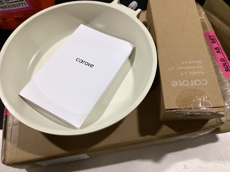 Condition photo showing Good Condition for carote non stick frying pan skillet, omelet pan, healthy non toxic granite chef pan, induction compatible egg frying pan with heat-resistant handle, pfoa-free,cream white, 8" cream white 8"