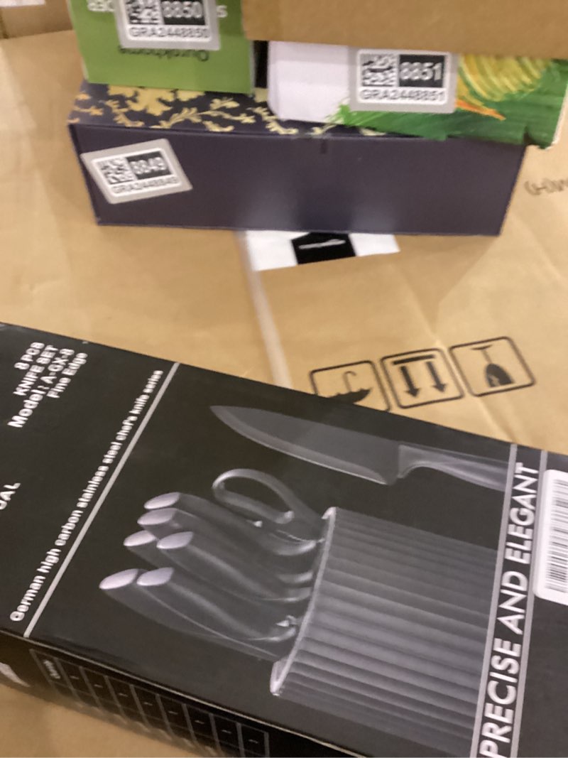 HUNTER.DUAL Knife Set, 8-Piece Kitchen Knife Set for Chef, Sharp Knife Set with Universal Knife Bloc