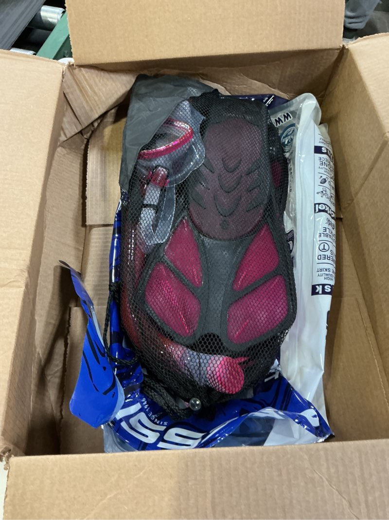 Condition photo showing Good Condition for Cressi Adult Snorkel Set (Mask, Dry Snorkel, Adjustable Fins) - Light for Travel - Ocean Set: Designed in Italy Translucent Pink S/M | US Man 4.5/8.5 | US Lady 5/9.5 | EU 36/41