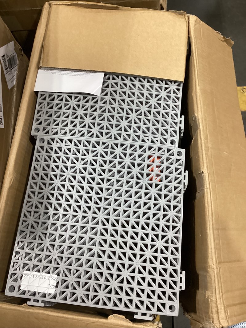 Condition photo showing Good Condition for vevor modular interlocking cushion, 50 pack 12" x 12" splicing drainage mats, soft pvc interlocking drainage floor tiles, non-slip drainage holes for restroom, bathroom, kitchen, pool, wet areas, gray grey 12"l x 12"w x 0.6"th 50