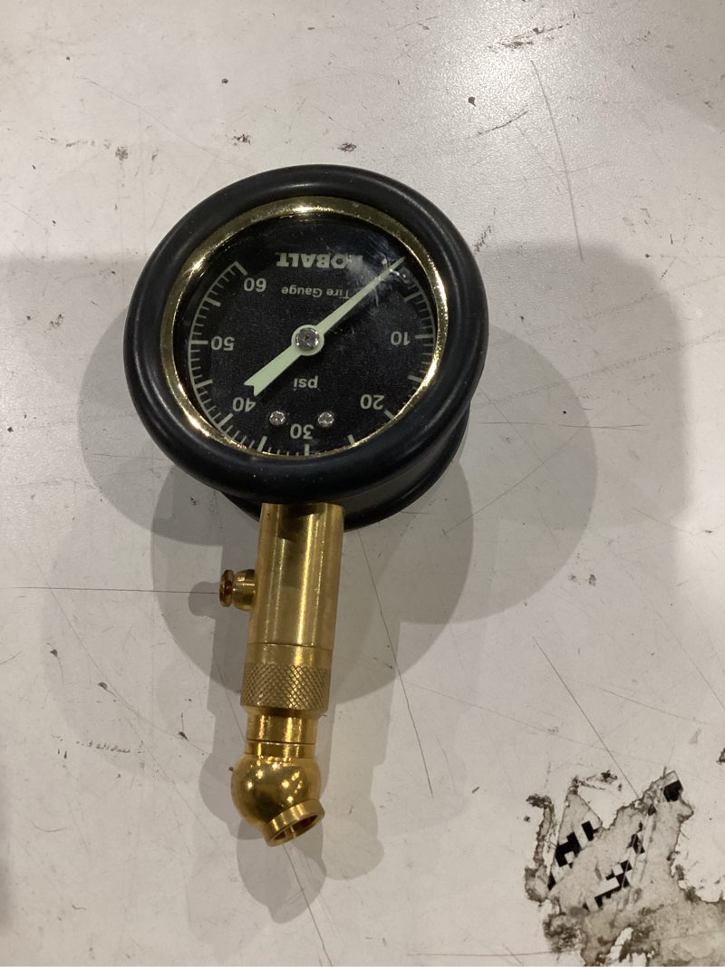 Condition photo showing Good Condition for kobalt dial tire pressure-gauge